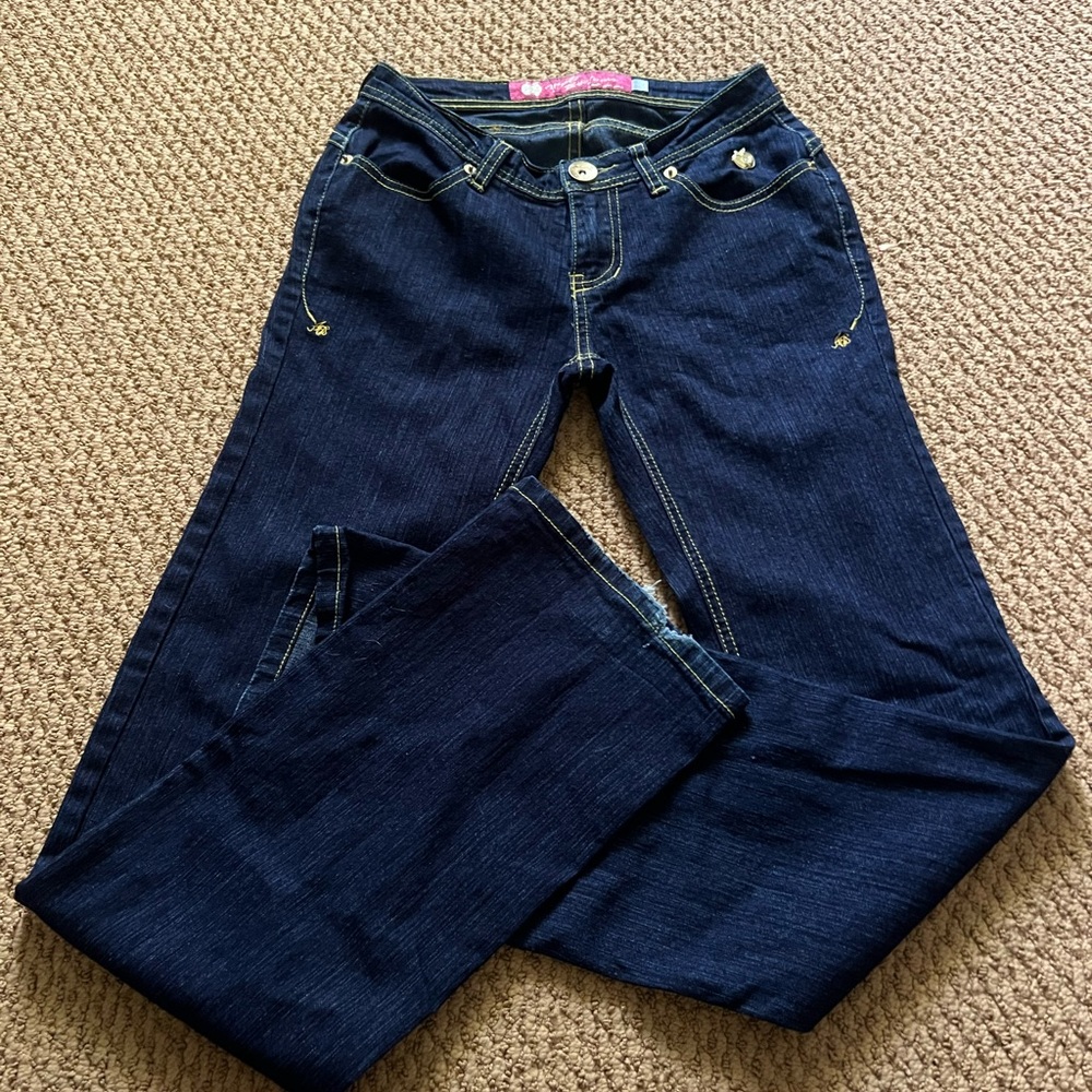 Apple Bottom jeans